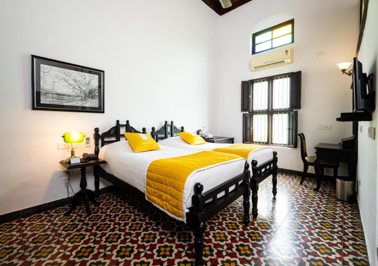 Bloom Boutique Waterfront Fort Kochi Exterior photo