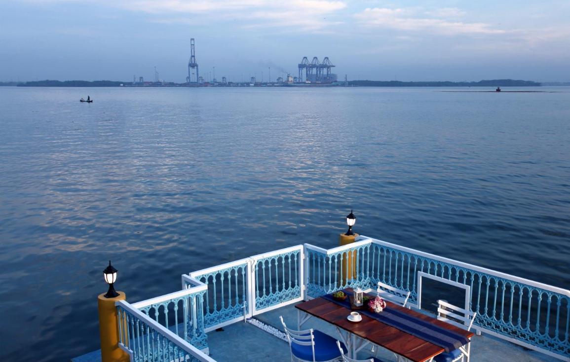 Bloom Boutique Waterfront Fort Kochi Exterior photo