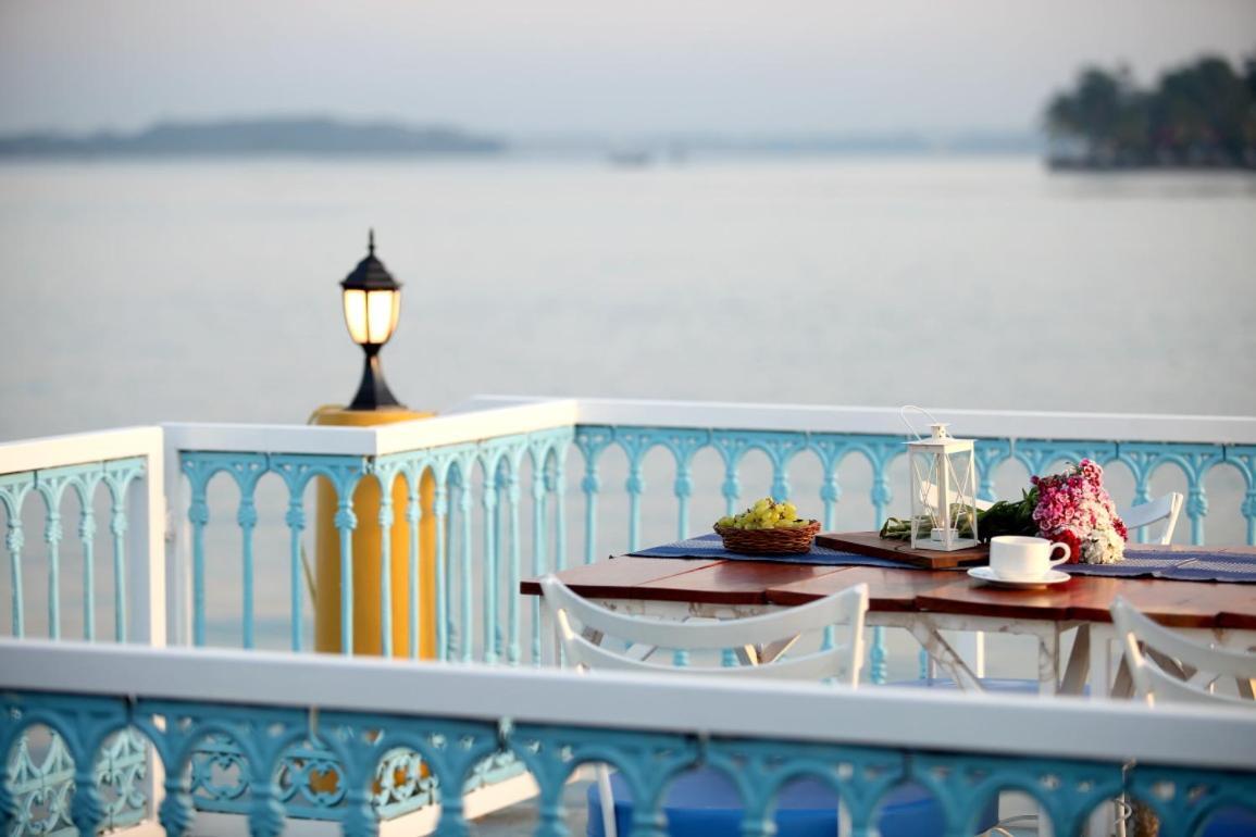 Bloom Boutique Waterfront Fort Kochi Exterior photo